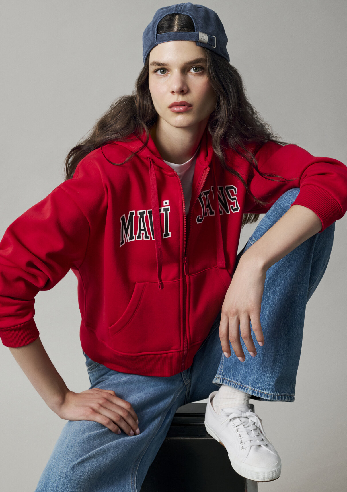 Mavi Jeans Kapüşonlu Kırmızı Sweatshirt