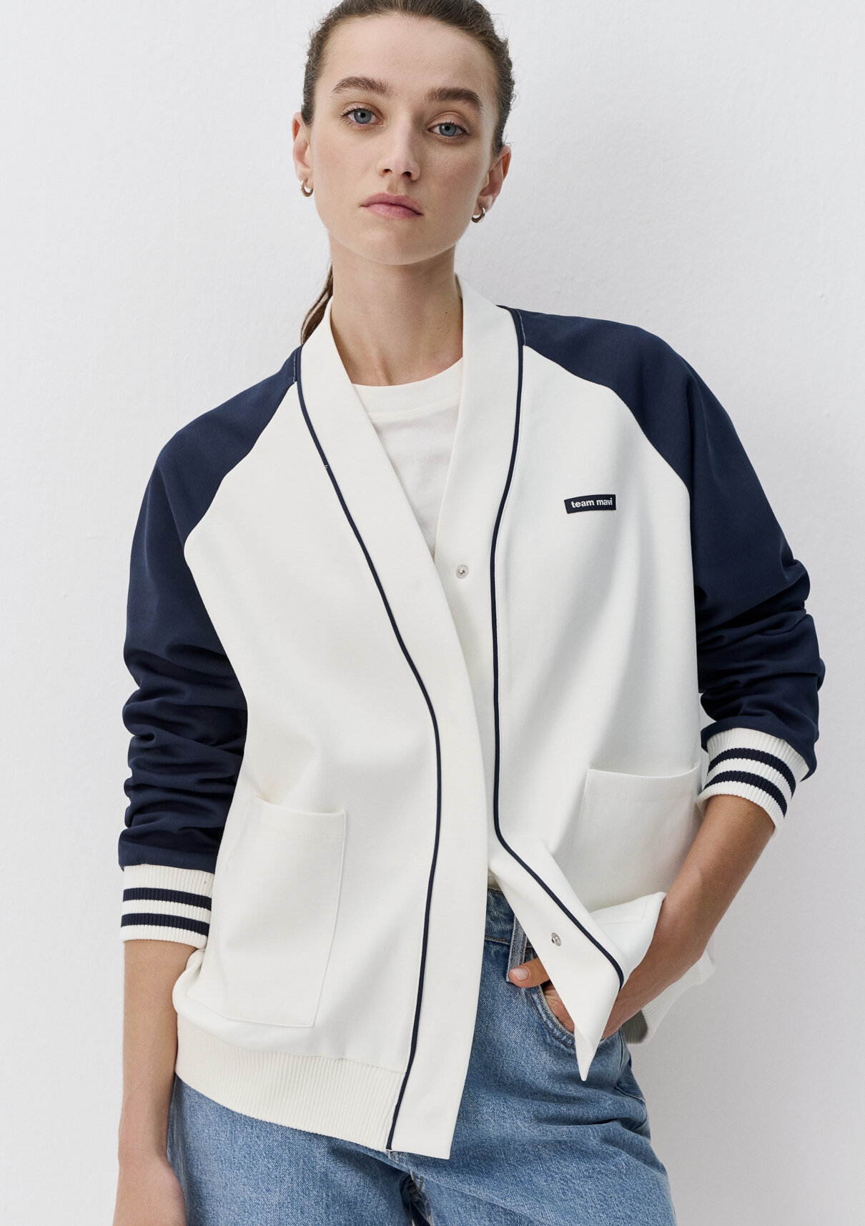 Mavi Zeynep Sönmez x Mavi Ekru Sweatshirt görsel 2