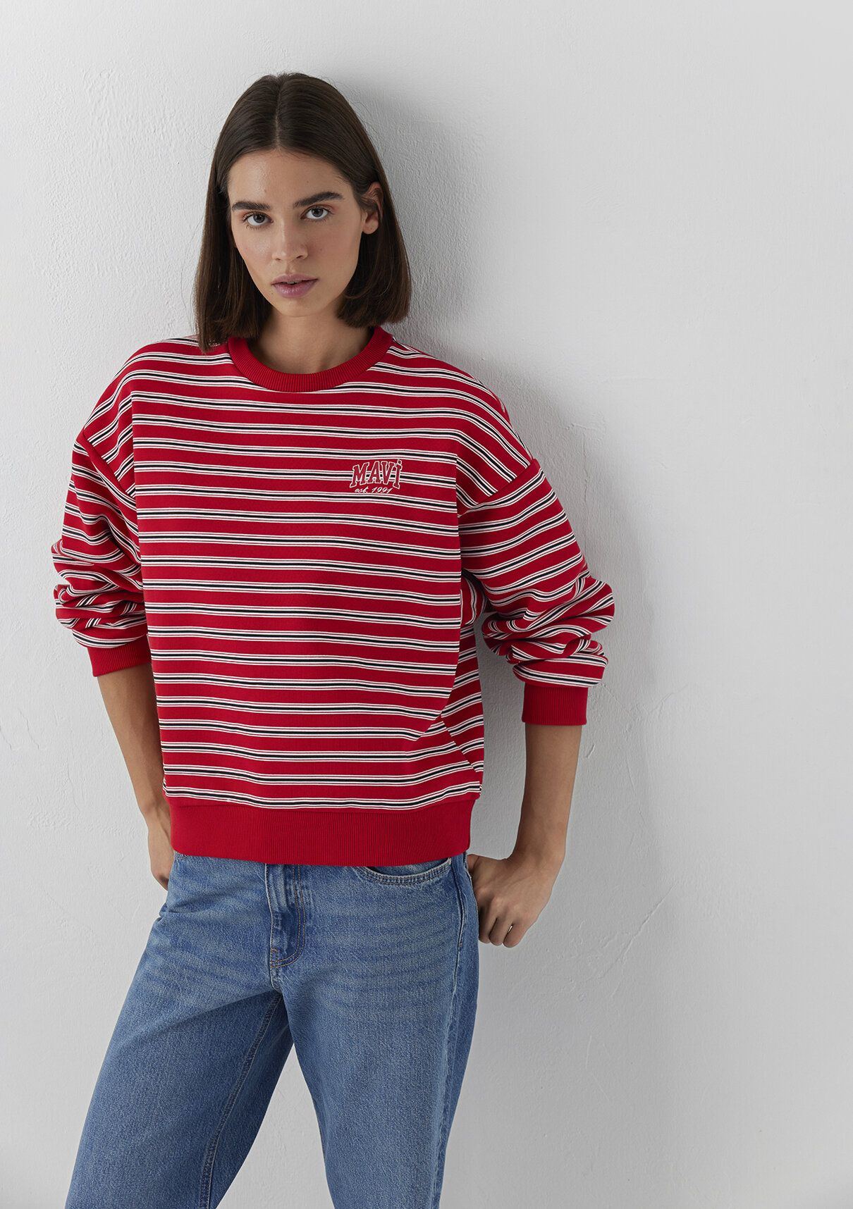 Mavi Kırmızı Sweatshirt