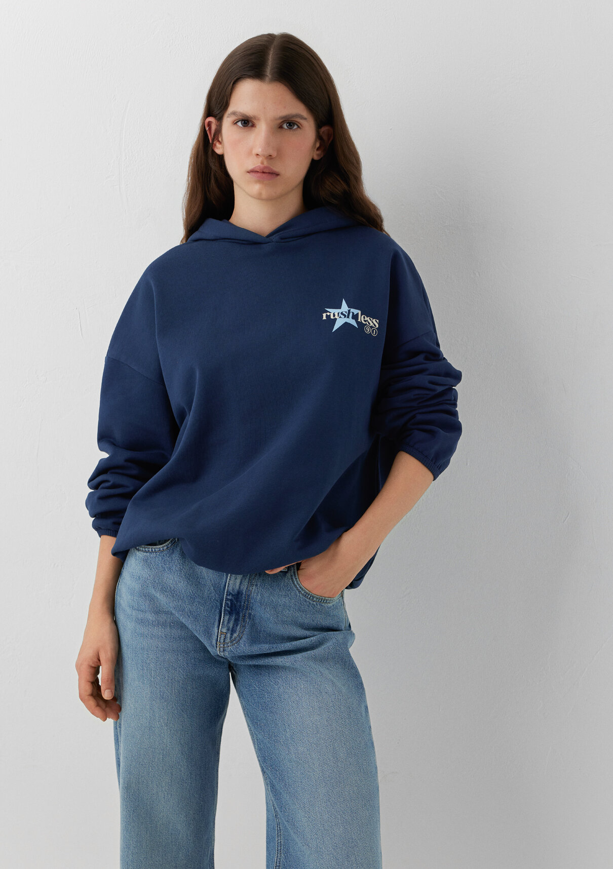 Mavi Kapüşonlu Lacivert Sweatshirt görsel 2