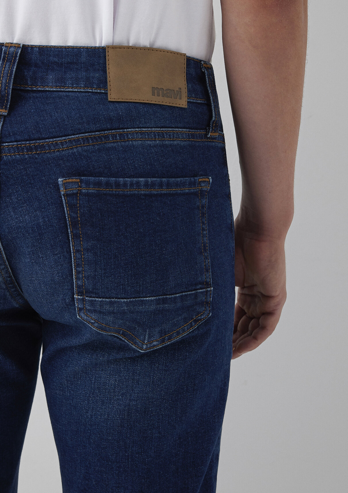 Mavi Koyu Mavi Denim Jean Pantolon görsel 8