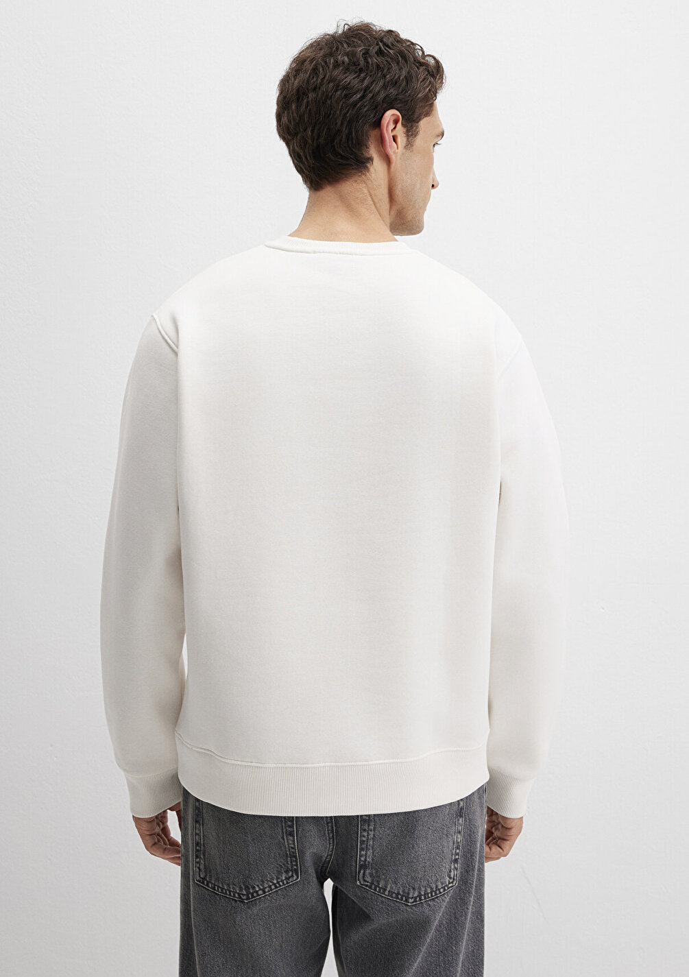 Outlet Erkek Chalet Nakışlı Ekru Sweatshirt