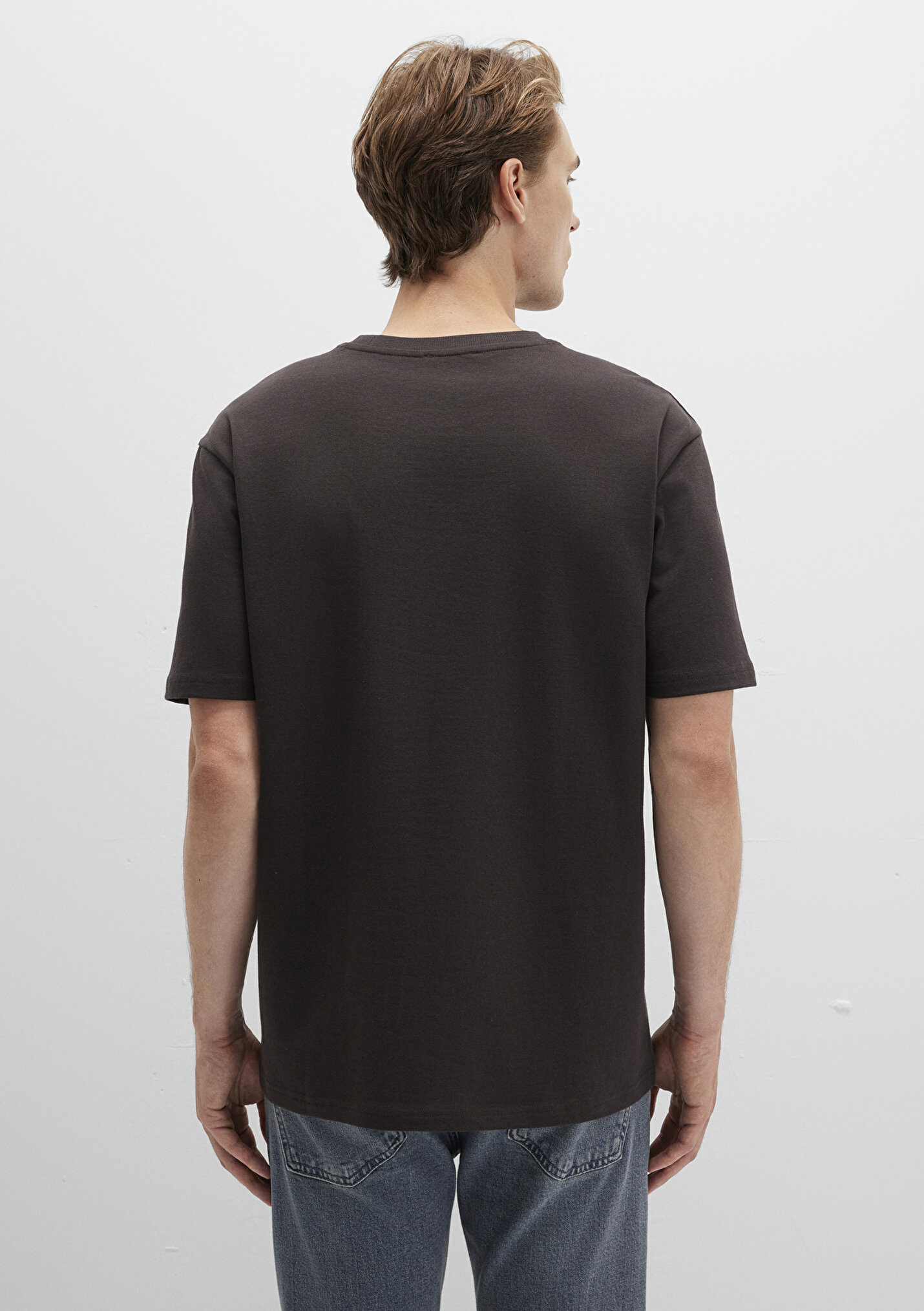 Erkek Bisiklet Yaka Kahverengi Basic Tişört