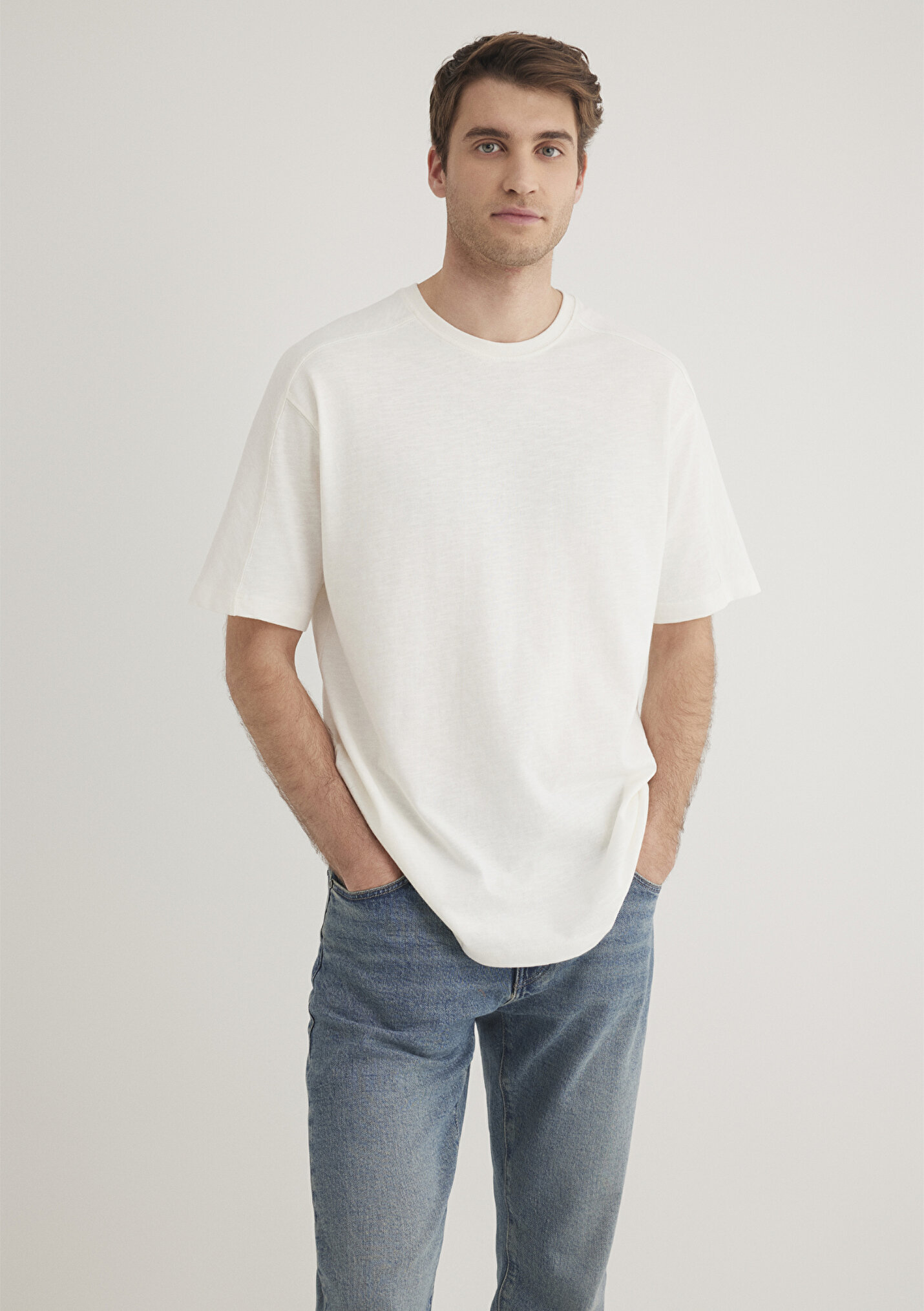 Outlet Erkek Dikiş Detaylı Ekru Basic Tişört