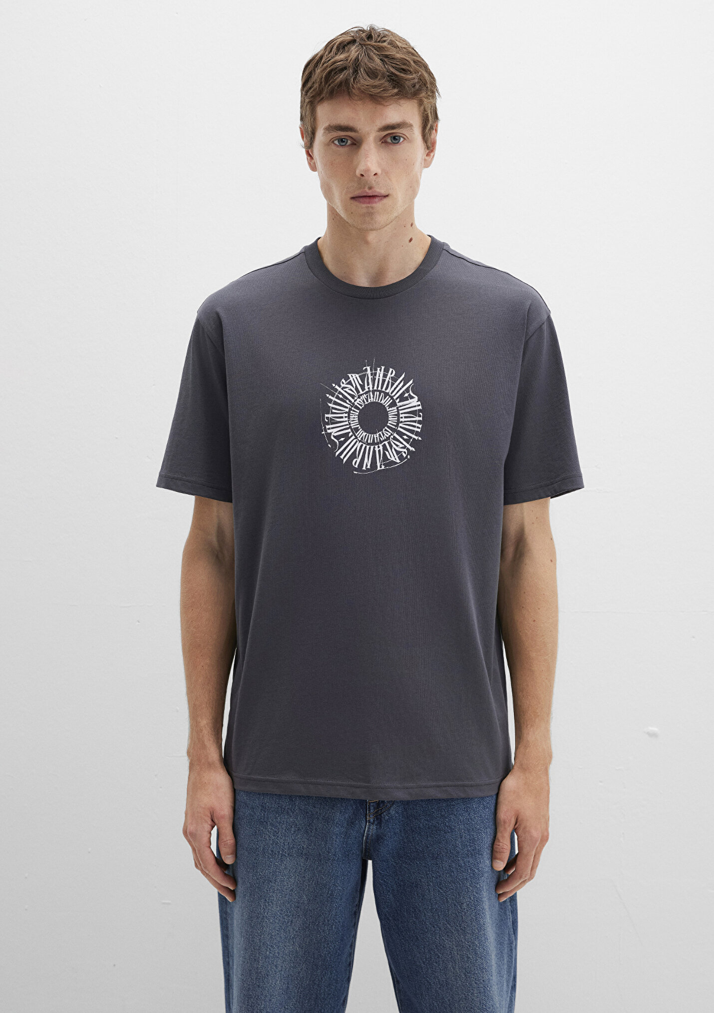 Erkek Sırt Baskılı İstanbul Tişört