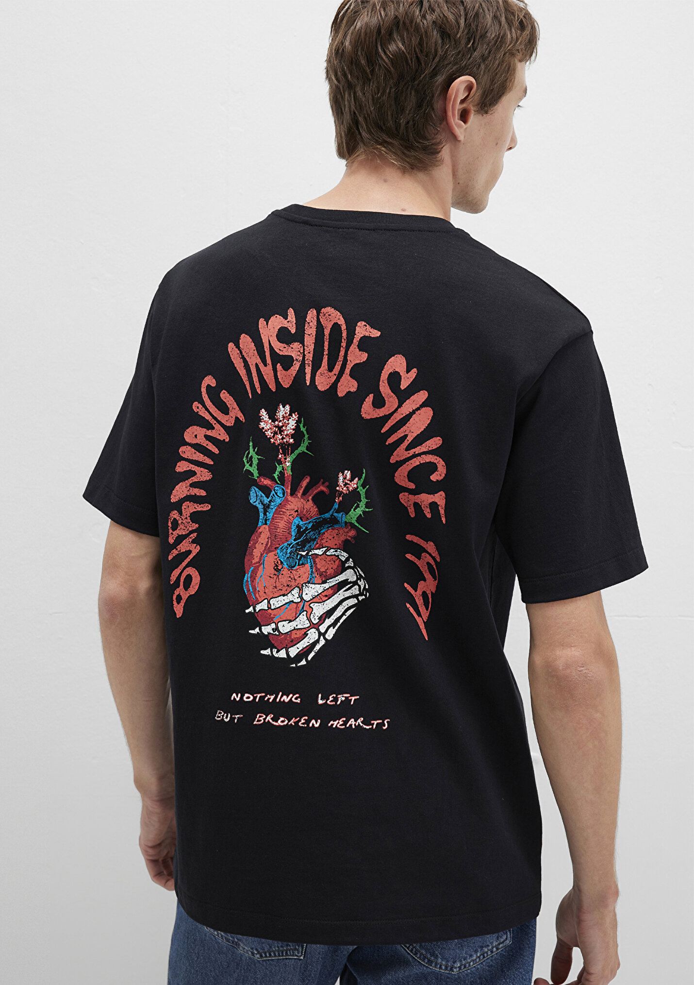 Erkek Sırt Baskılı Siyah Tişört