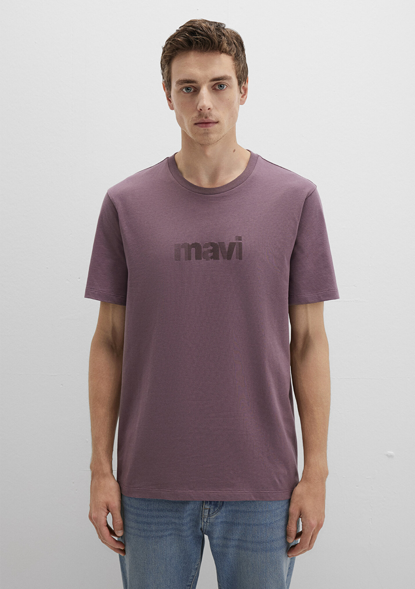 Erkek Mavi Logo Baskılı Mor Tişört