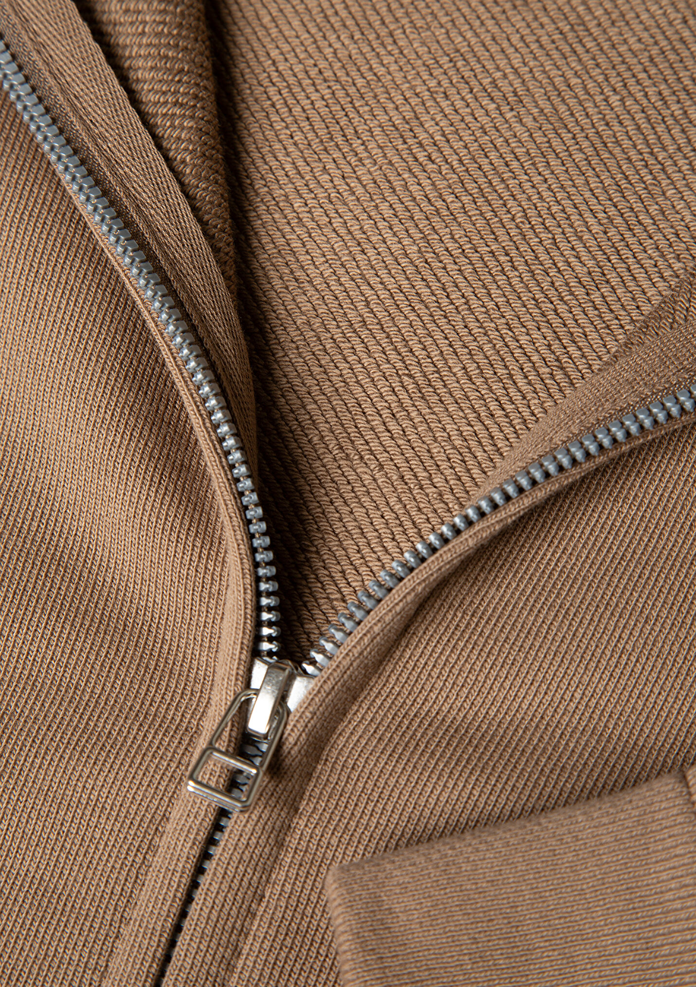 Erkek Dik Yaka Fermuarlı Kahverengi Sweatshirt