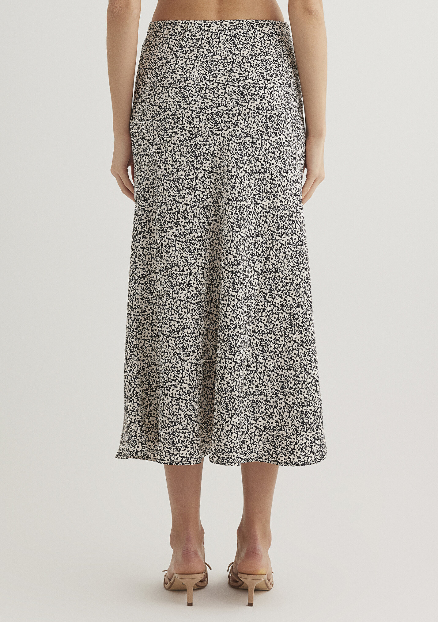 Outlet Kadın Baskılı Midi Etek