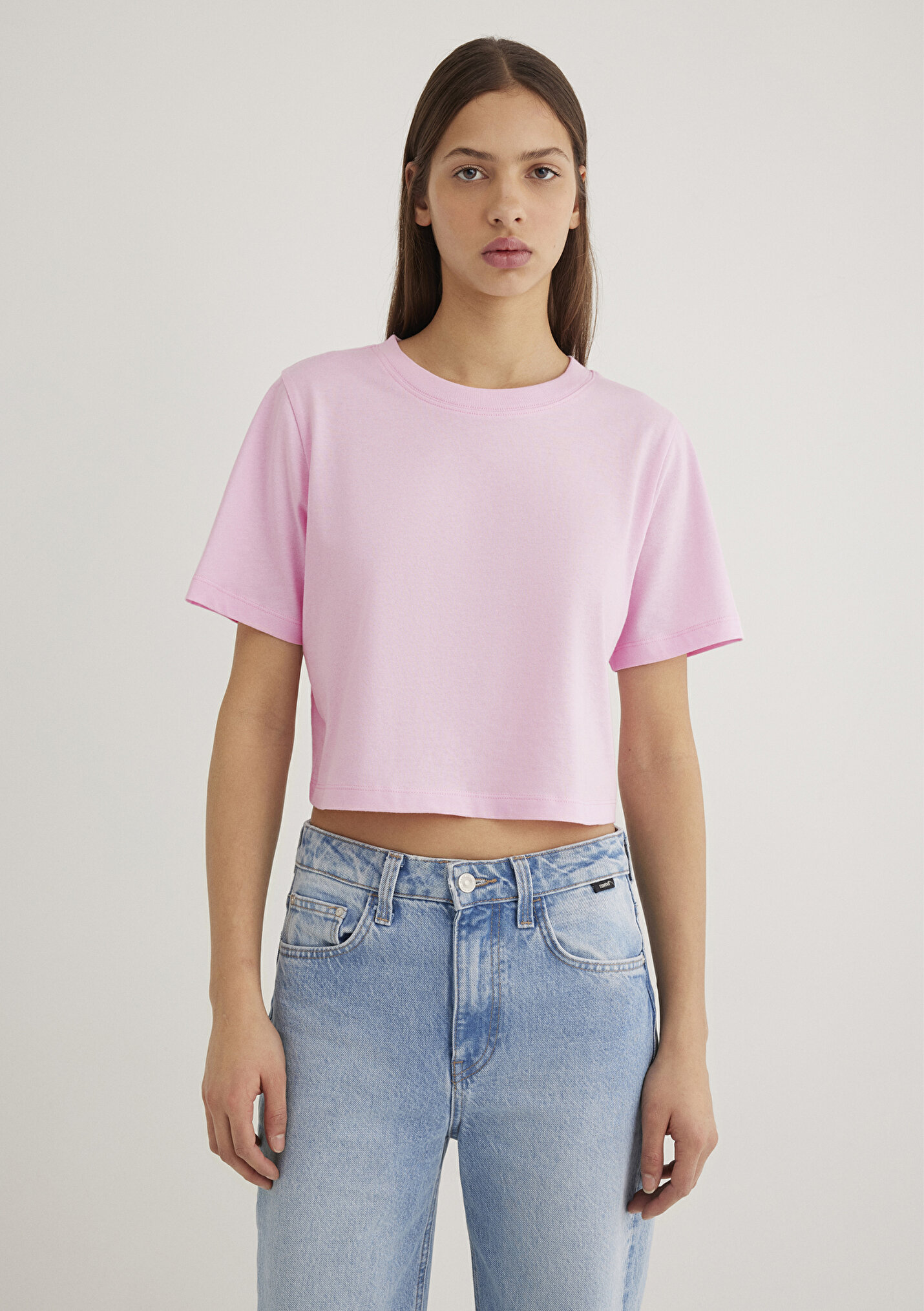 Outlet Kadın Pembe Crop Basic Tişört