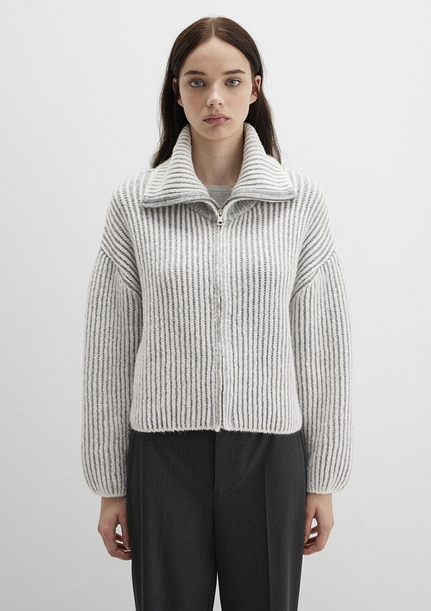 Kadın Fermuarlı Gri Hırka