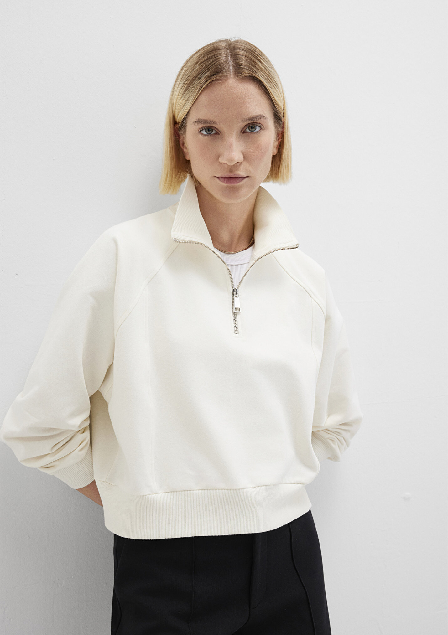 Kadın Yarı Fermuarlı Ekru Sweatshirt