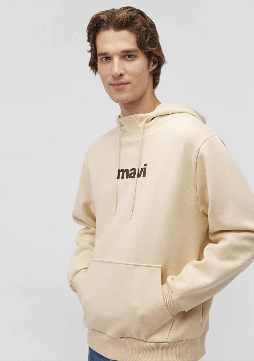 Mavi Logo Baskılı Kapüşonlu Bej Sweatshirt