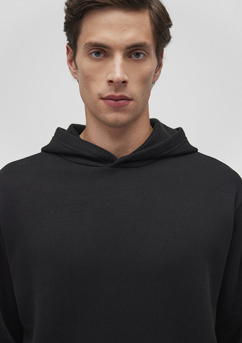 Kapüşonlu Siyah Basic Sweatshirt_4