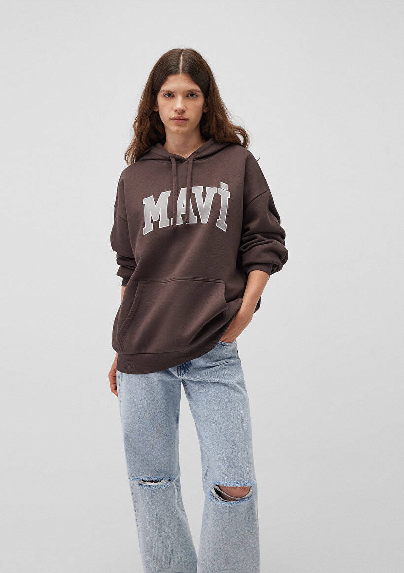 Mavi Logo Baskılı Kapüşonlu Kahverengi Sweatshirt