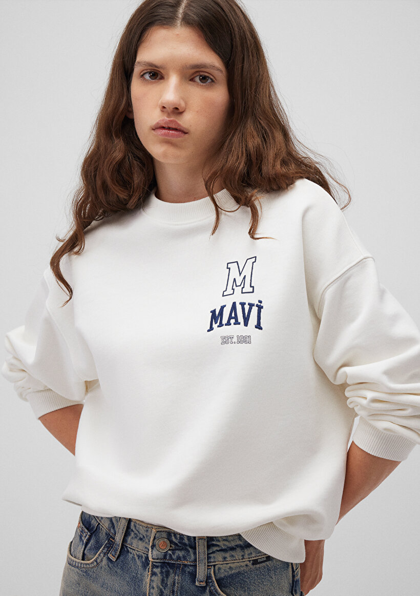 Mavi Logo Baskılı Beyaz Sweatshirt_1