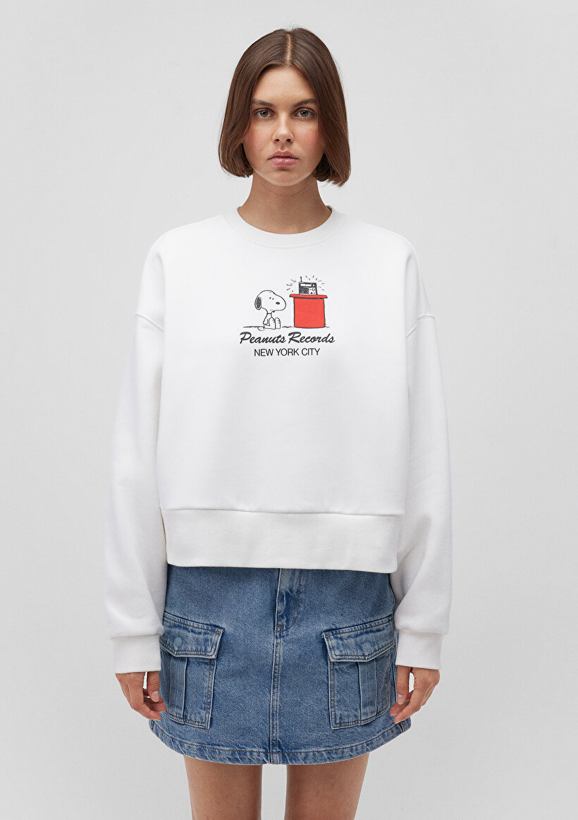 Snoopy Baskılı Beyaz Sweatshirt_2