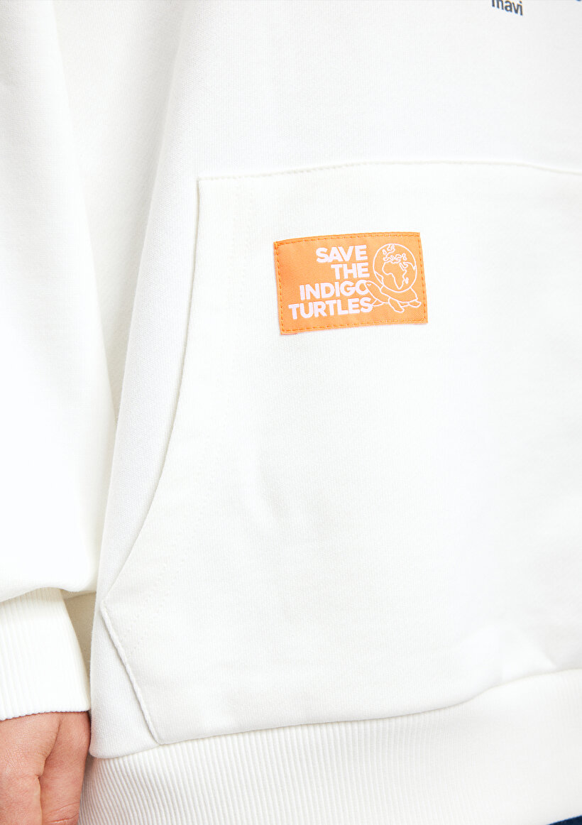 İndigo Turtles Baskılı Beyaz Sweatshirt_5