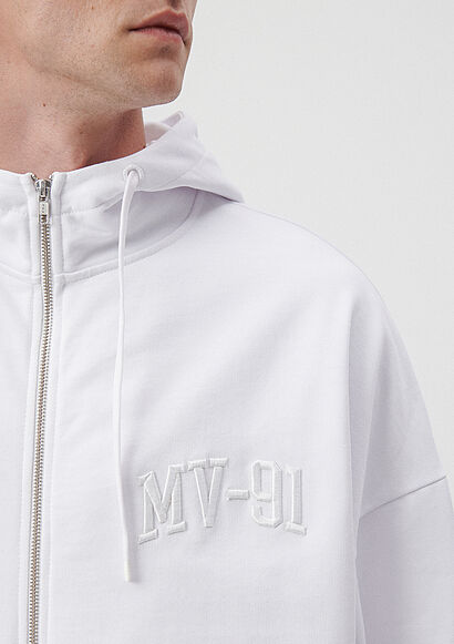 mv91-nakisli-beyaz-sweatshirt